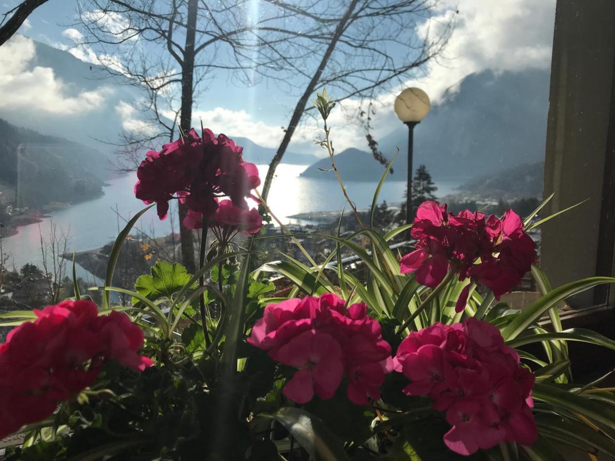 Hotel Aurora Molveno Eksteriør bilde