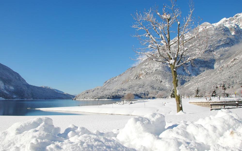 Hotel Aurora Molveno Eksteriør bilde