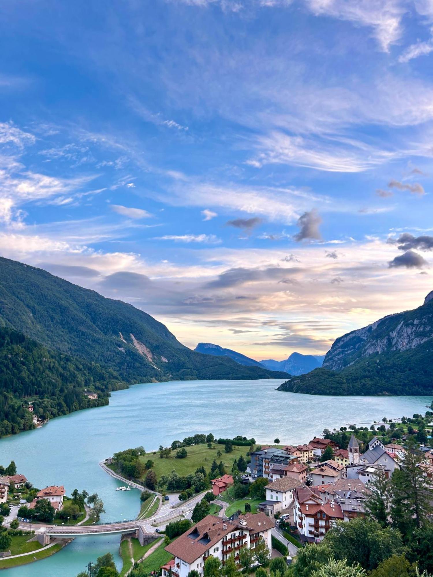 Hotel Aurora Molveno Eksteriør bilde