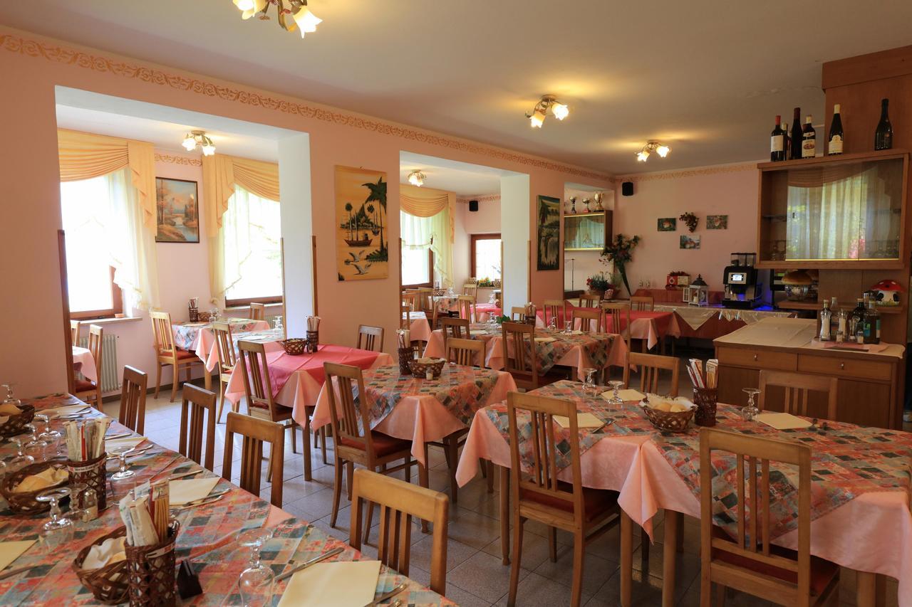 Hotel Aurora Molveno Eksteriør bilde
